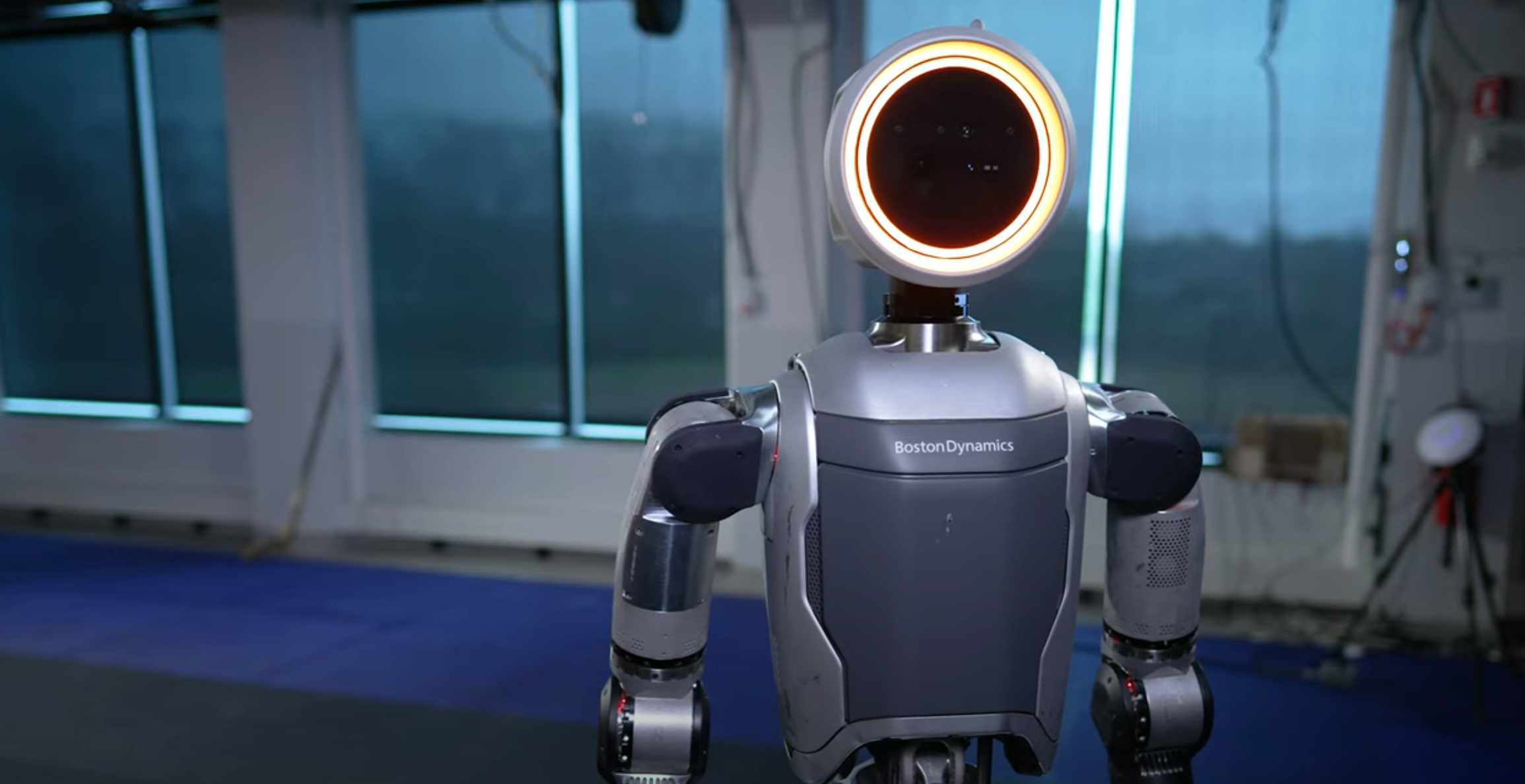 Inside the Robotic Revolution: Boston Dynamics Unveils New Atlas Robot