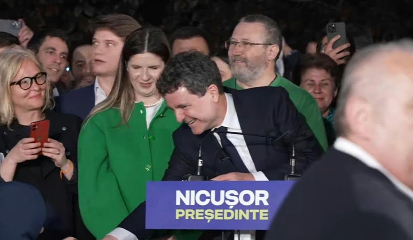 Centrist Nicușor Dan Wins Romanian Presidency in Historic Election