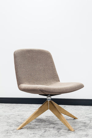 Unlocking Postural Wellness: The Power of the Right Chair - SkandiShop