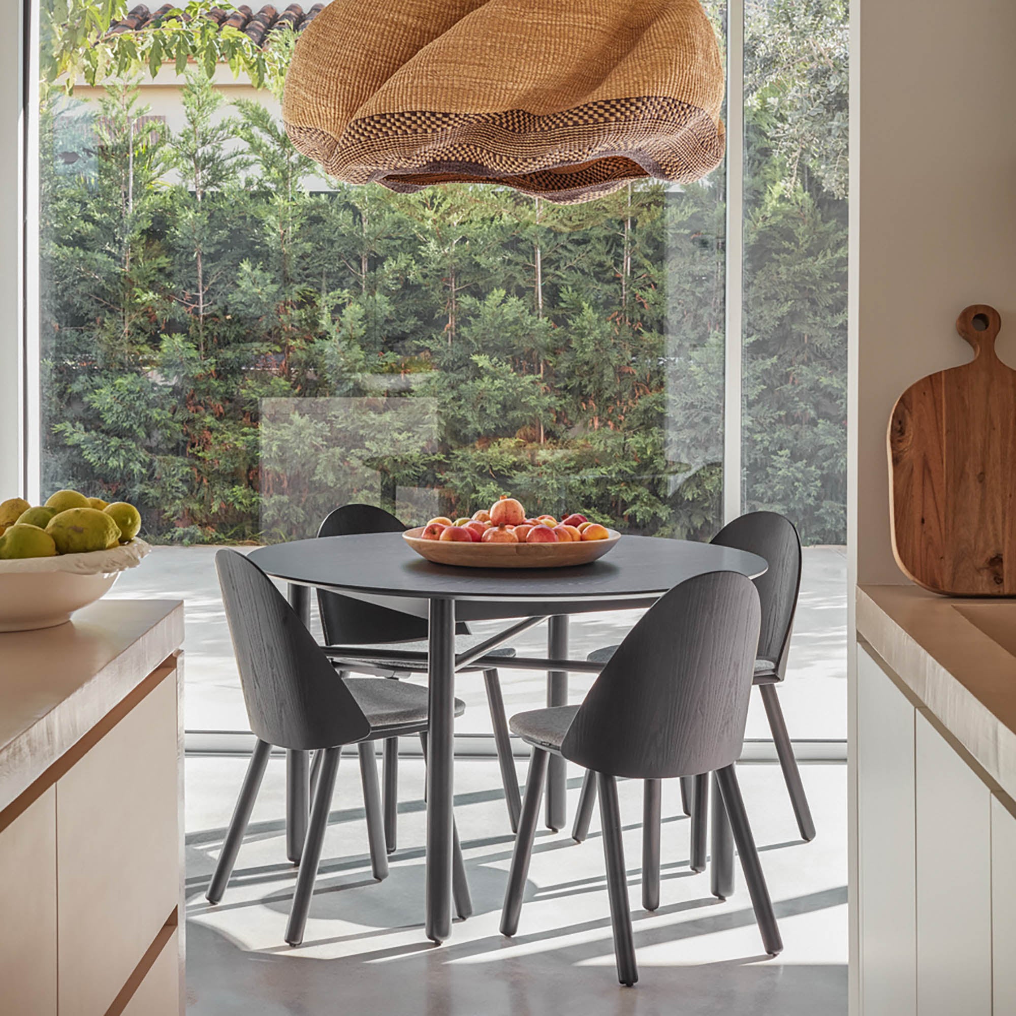 Round Table Junco 120Cm Black
