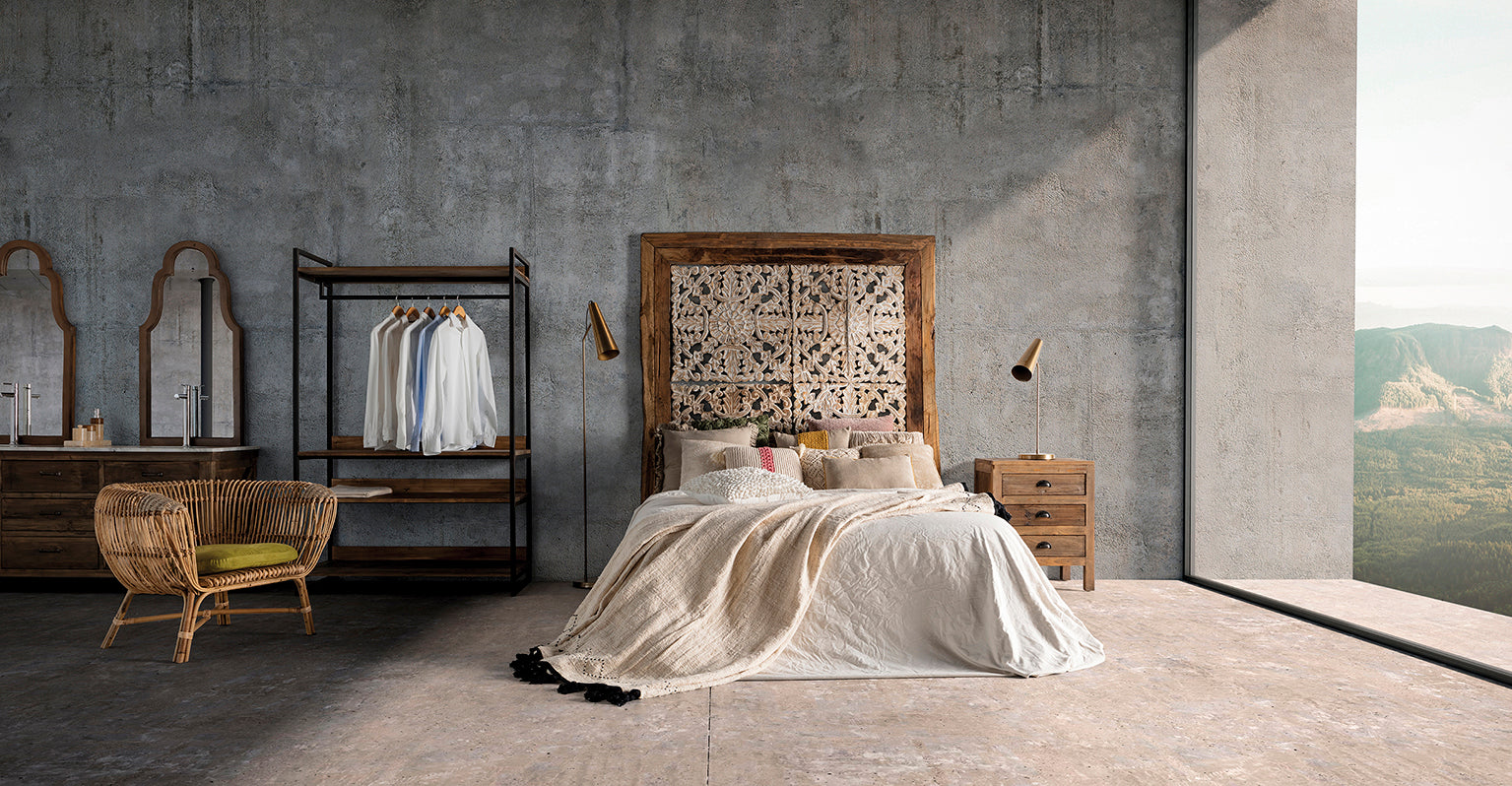 Art Deco Brass Floor Lamp in Golden Finish