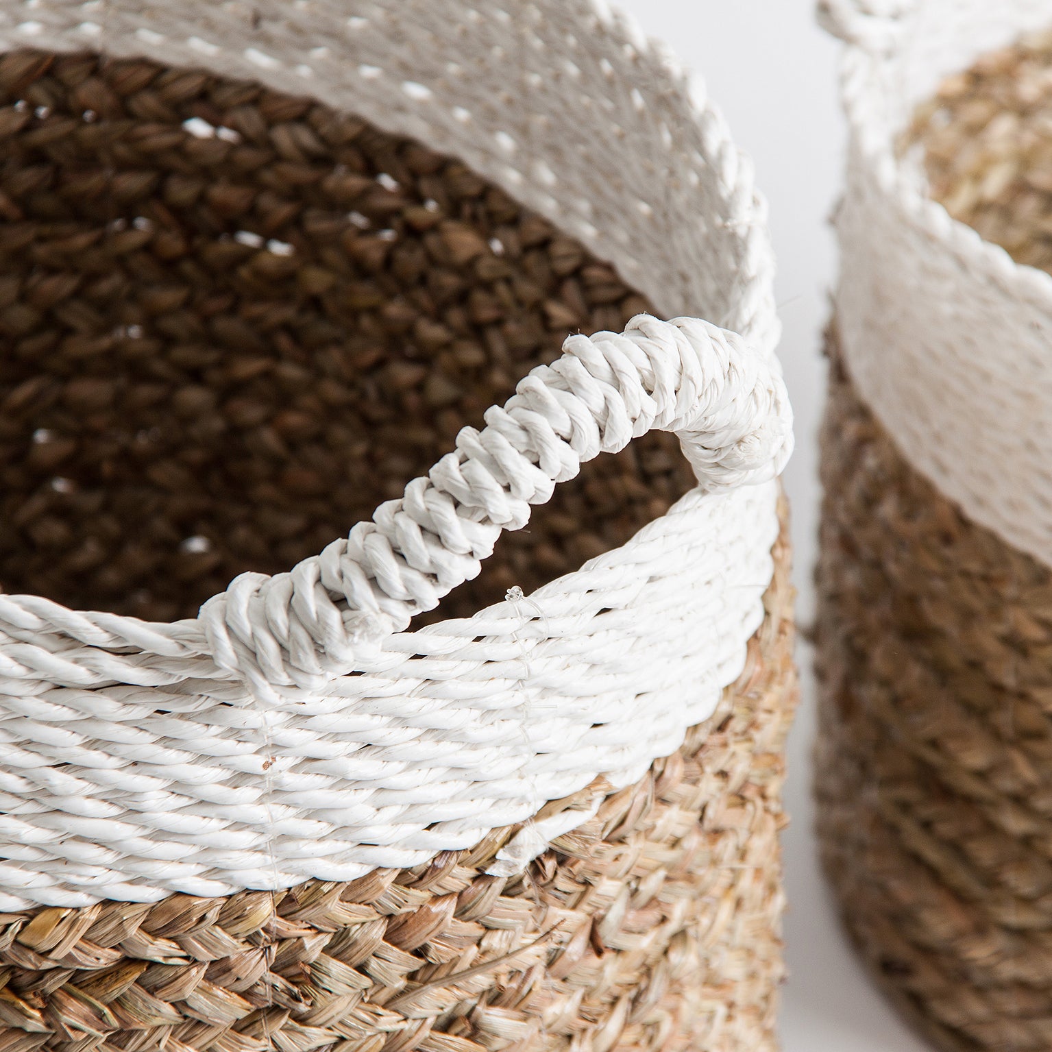 KAOLE Vintage White Wicker Clothes Basket Set of 3 - Storage & Organization