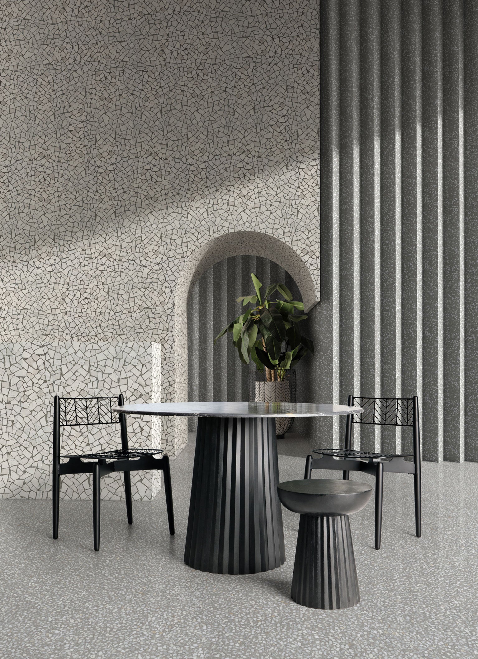 PLISSÉ WOOD DINING TABLE