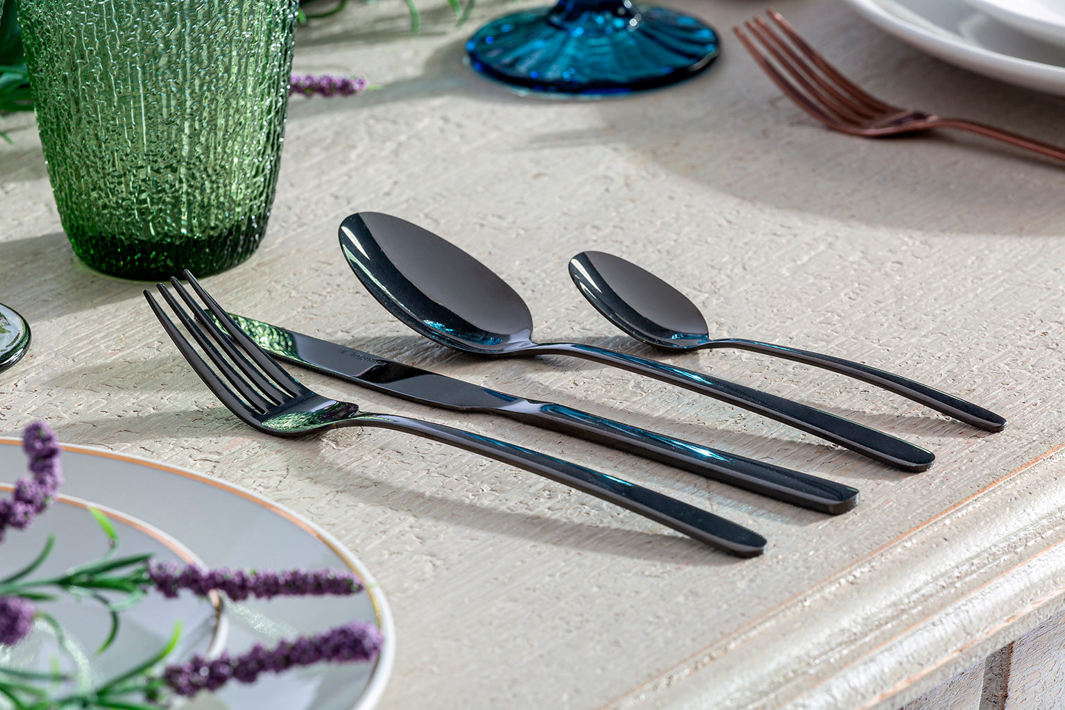CUTLERY (SET OF 24)