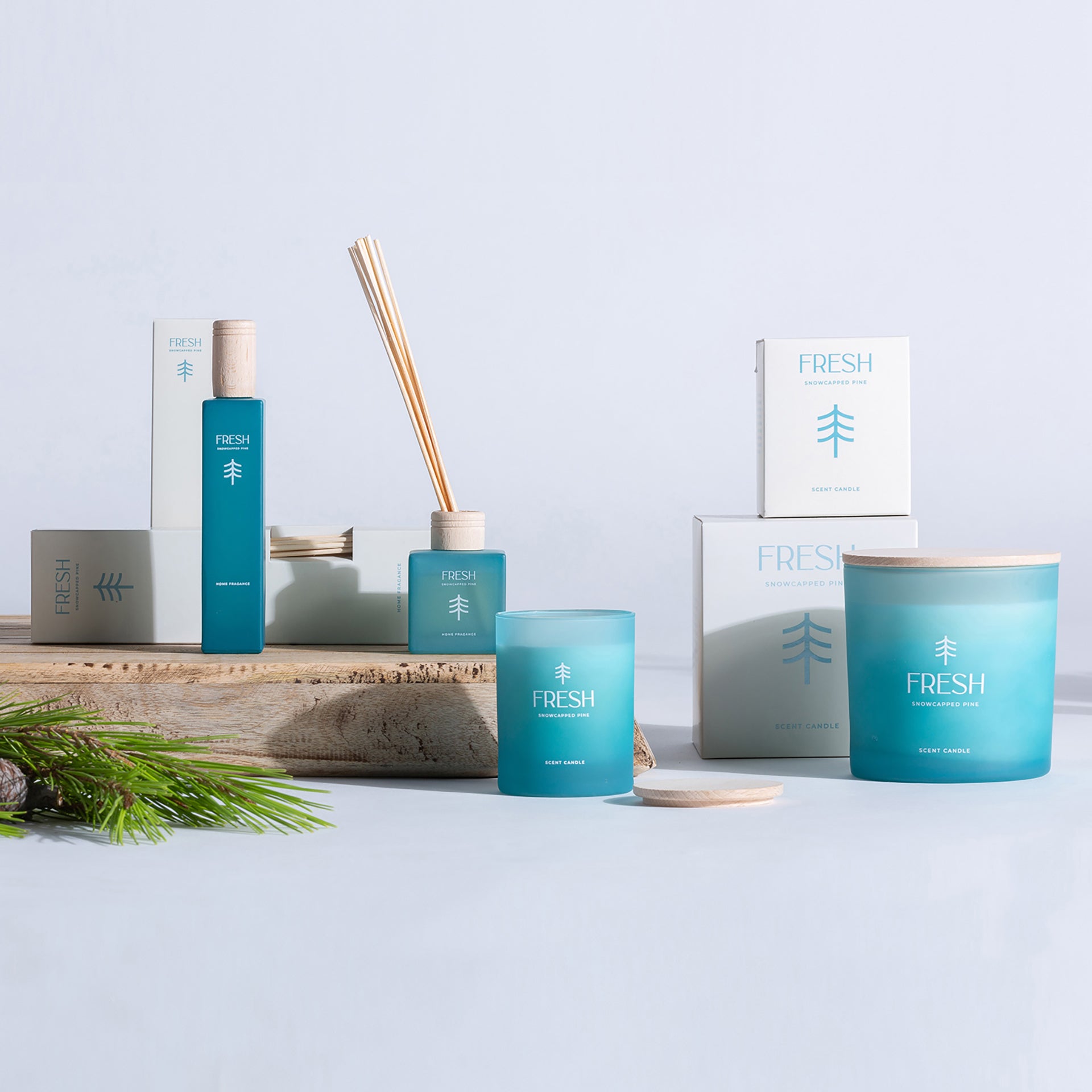 LJUSBLÅ Scented Candle