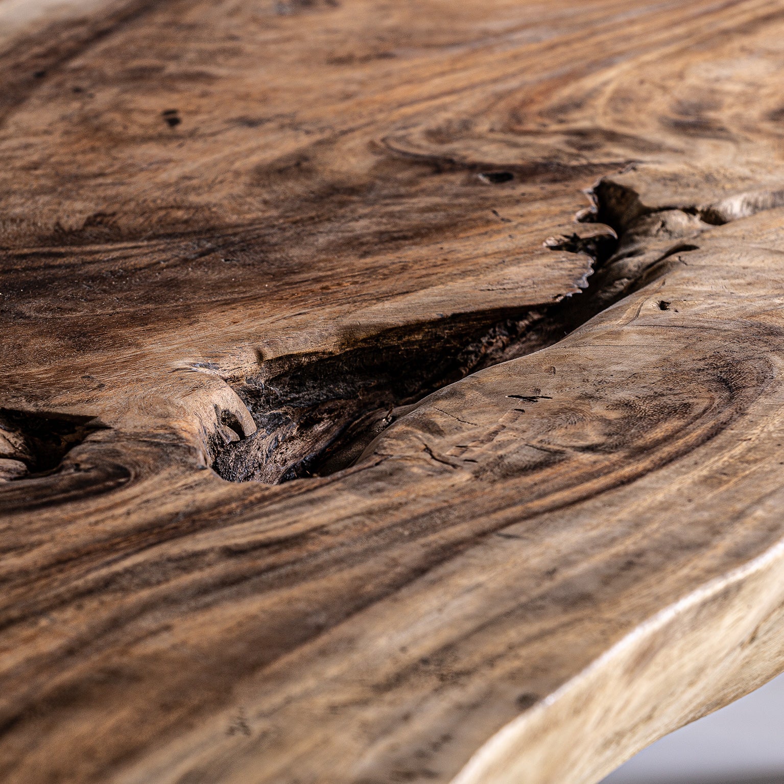 YELKI Etniskt Konsolbord - Tropiskt Trä Brun