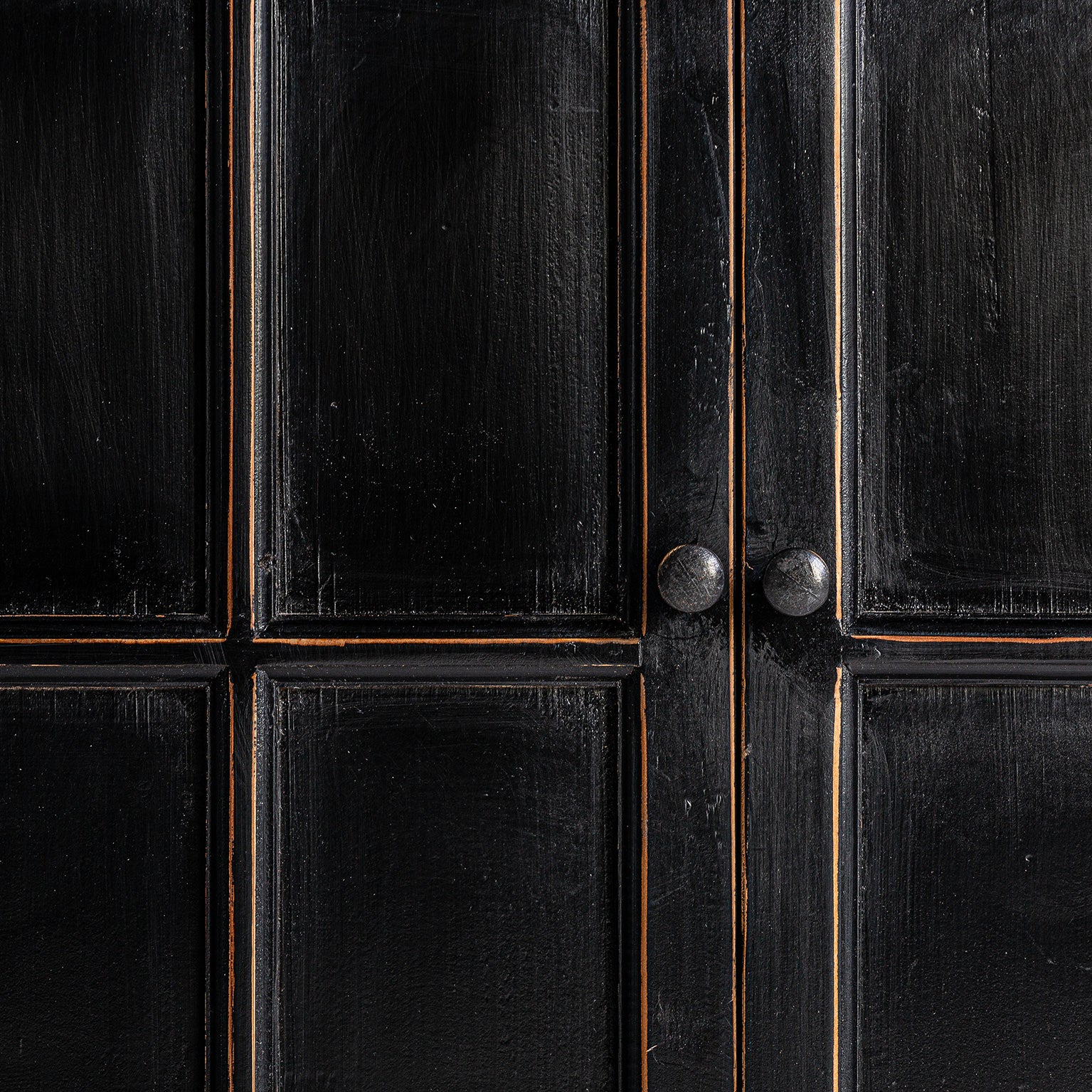 ZENICA GLASS CABINET