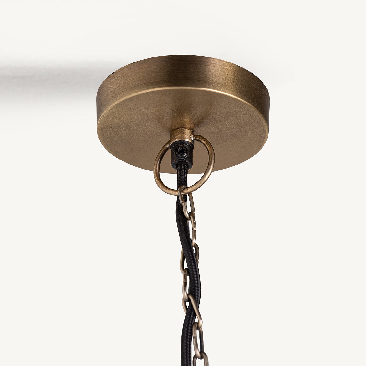 Art Deco-taklampa - Guldfärgad järnhängande lampa