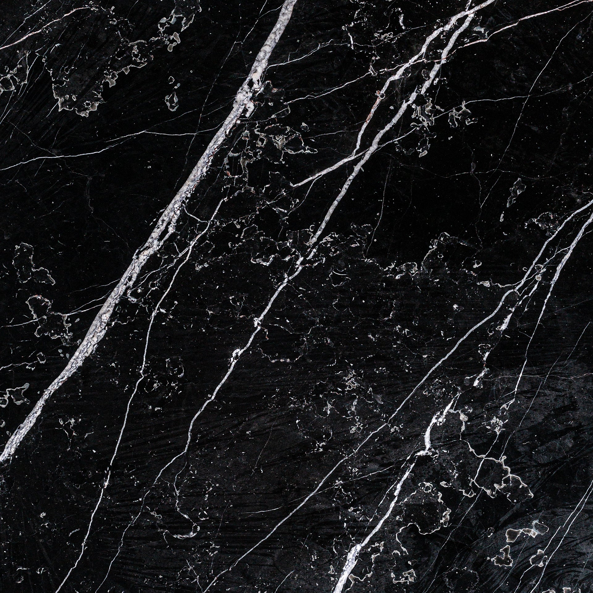 KELHEIM DINING TABLE