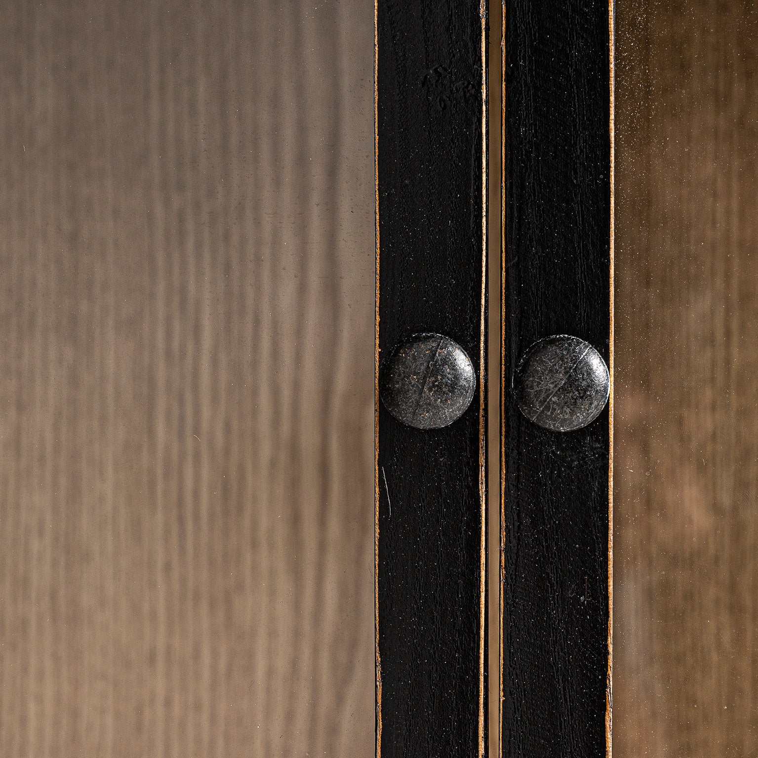 BERN MODULAR DISPLAY CABINET