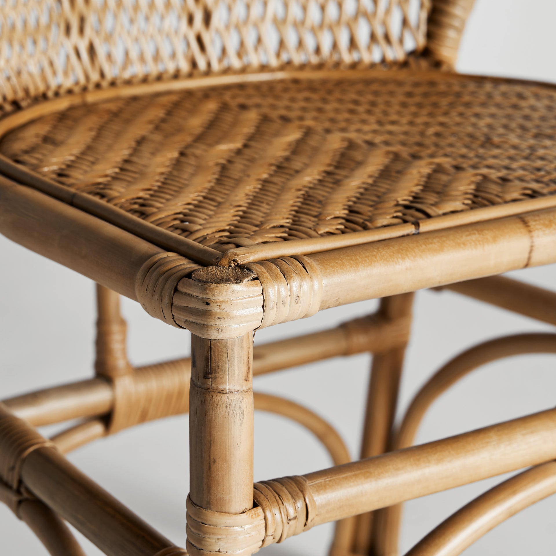 NALLES CHAIR