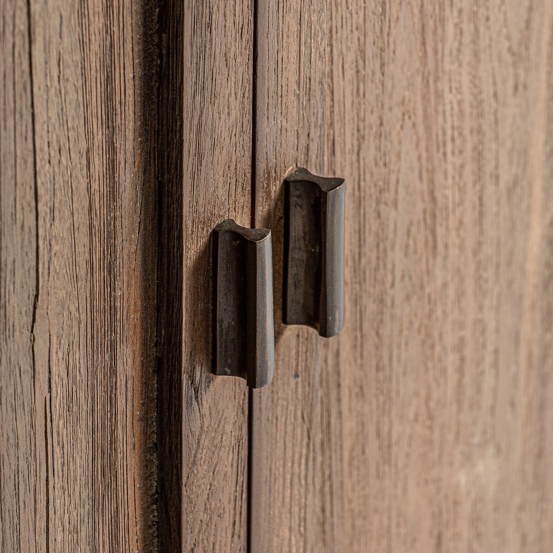 NYSTED GLASS CABINET