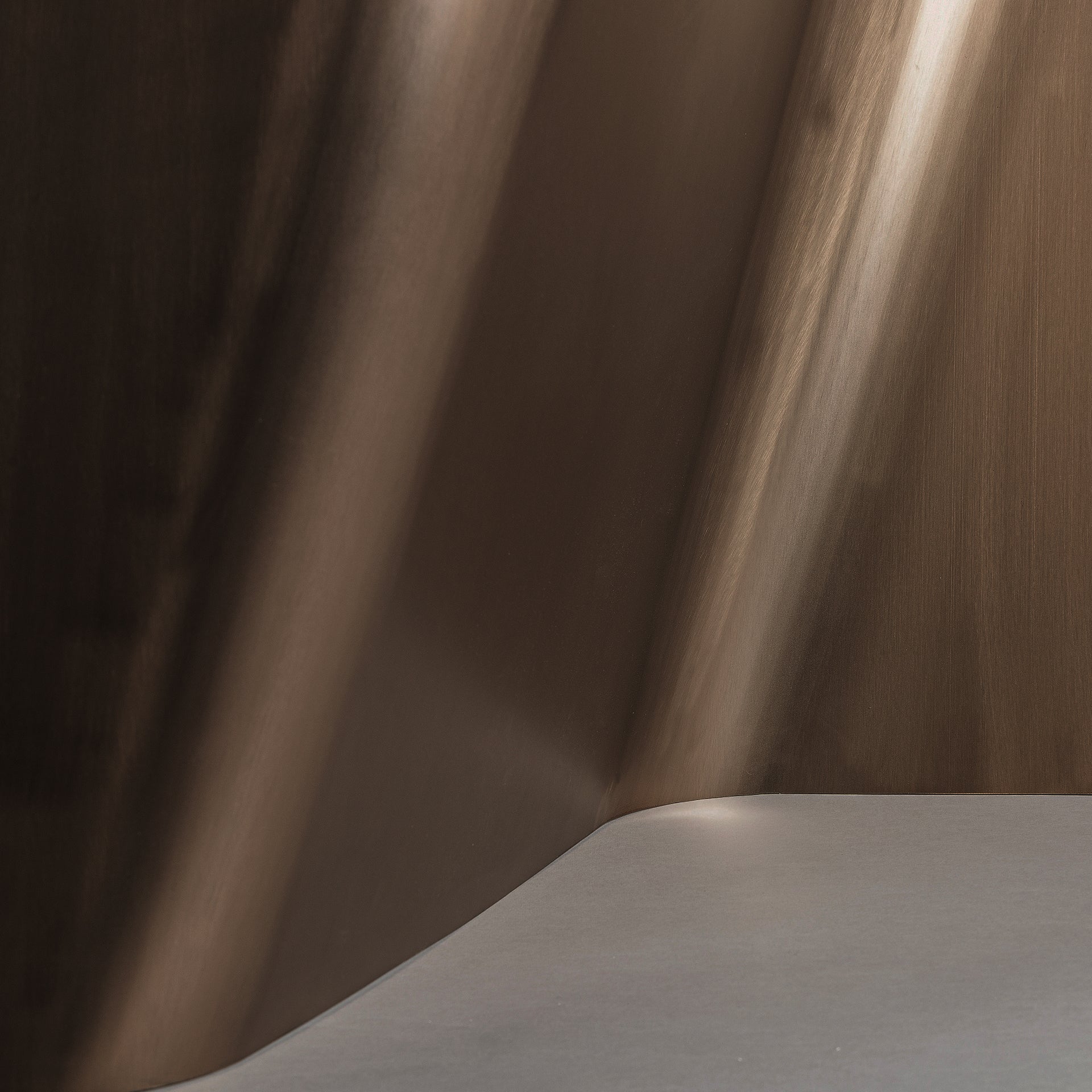 TUX Art Deco Dining Table - Brown Porcelain & Copper Steel