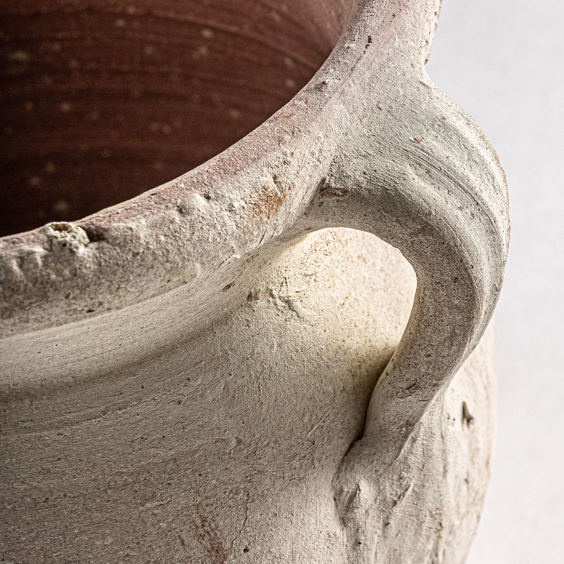 Kansara Cream Clay Vase – Vintage Distressed Finish