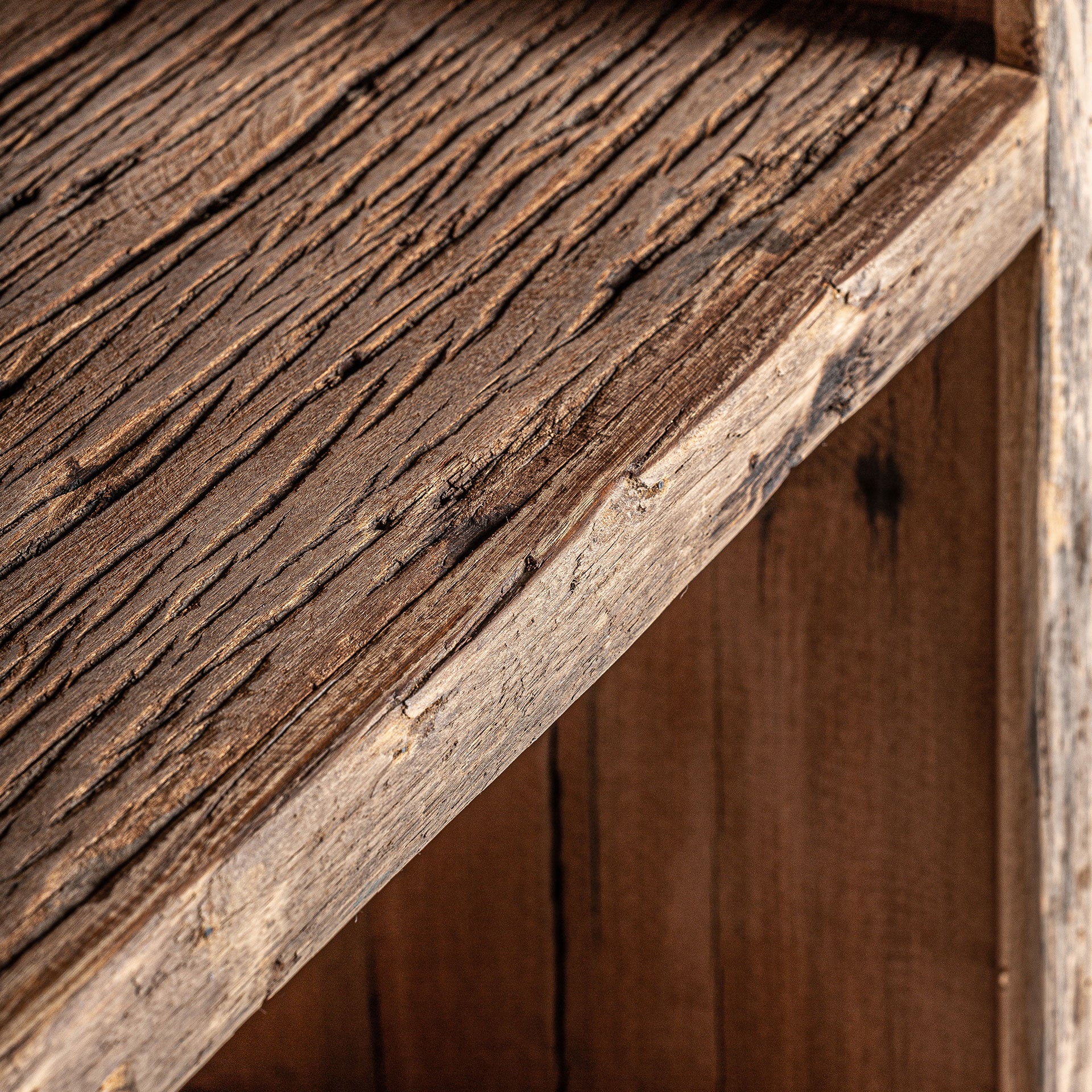 LAHTI BAR COUNTER MODULE