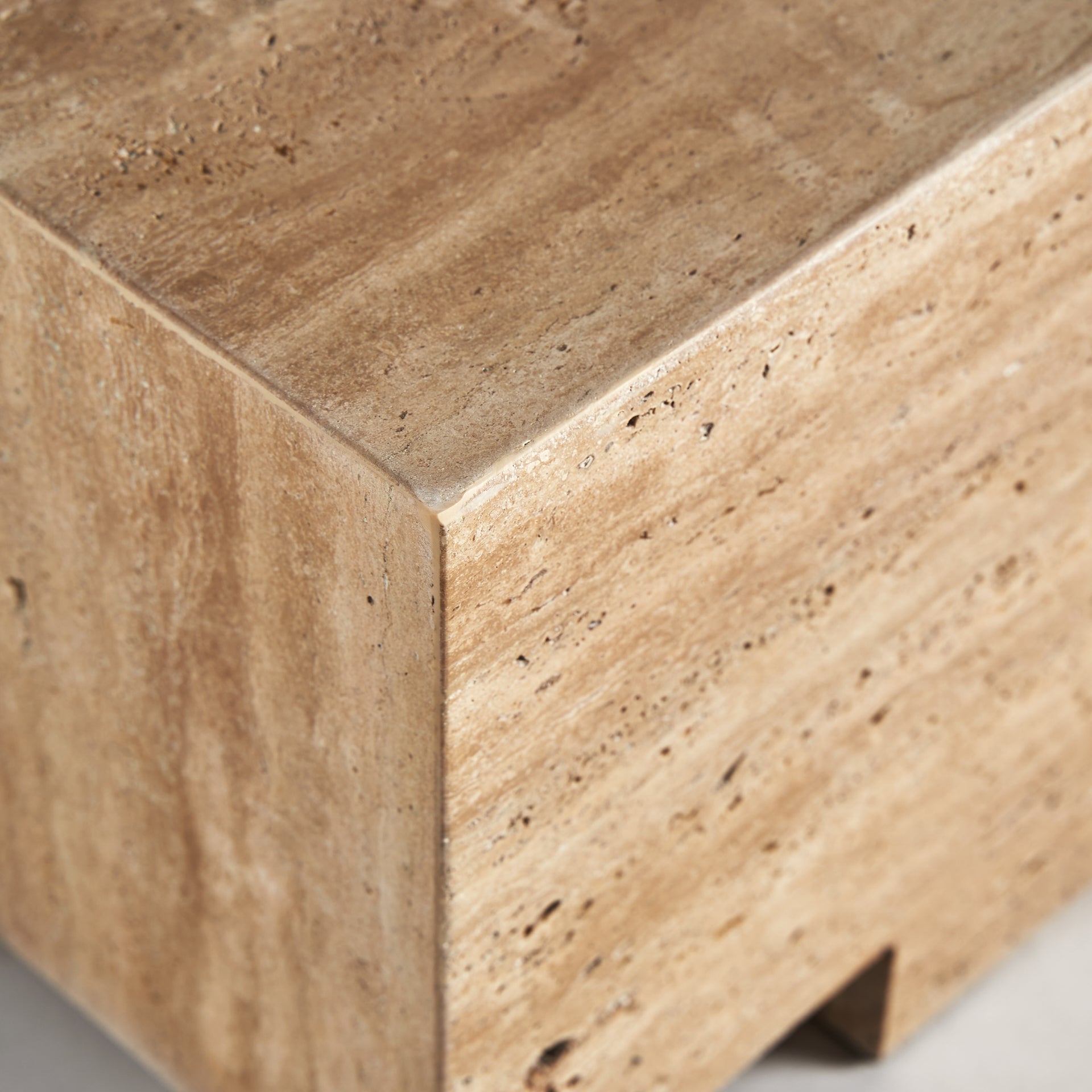 NORDDAL COFFEE TABLE