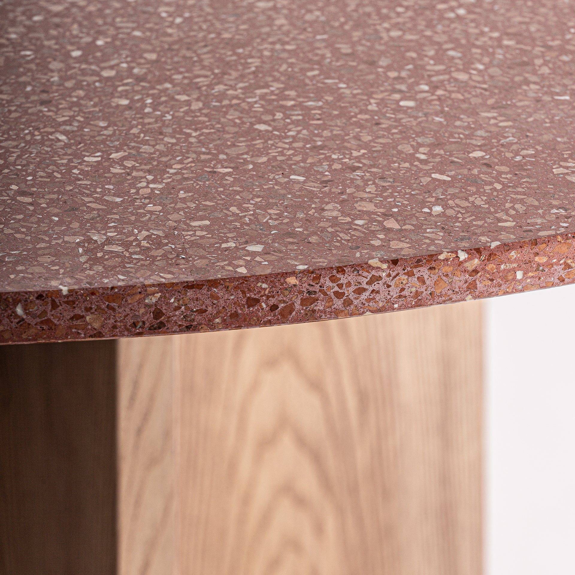 ALFERCE DINING TABLE