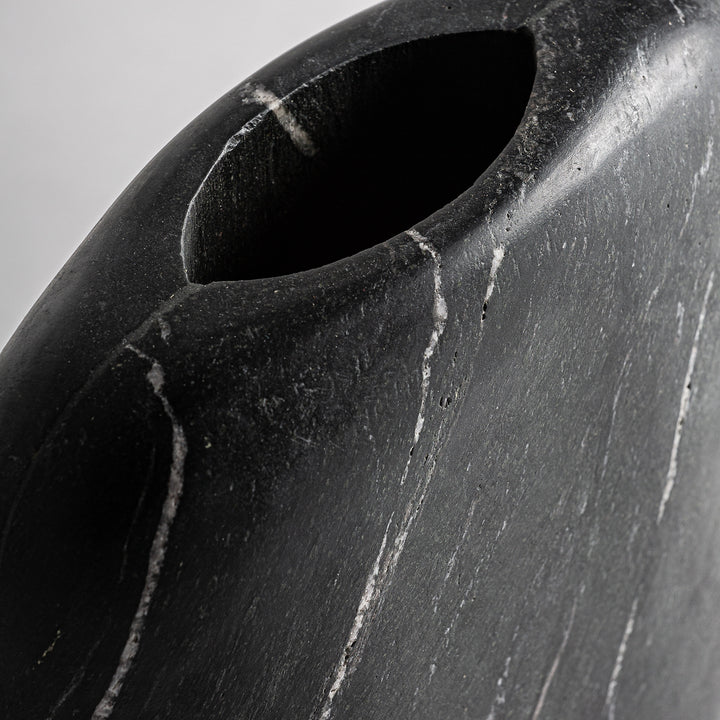 LEVI VASE