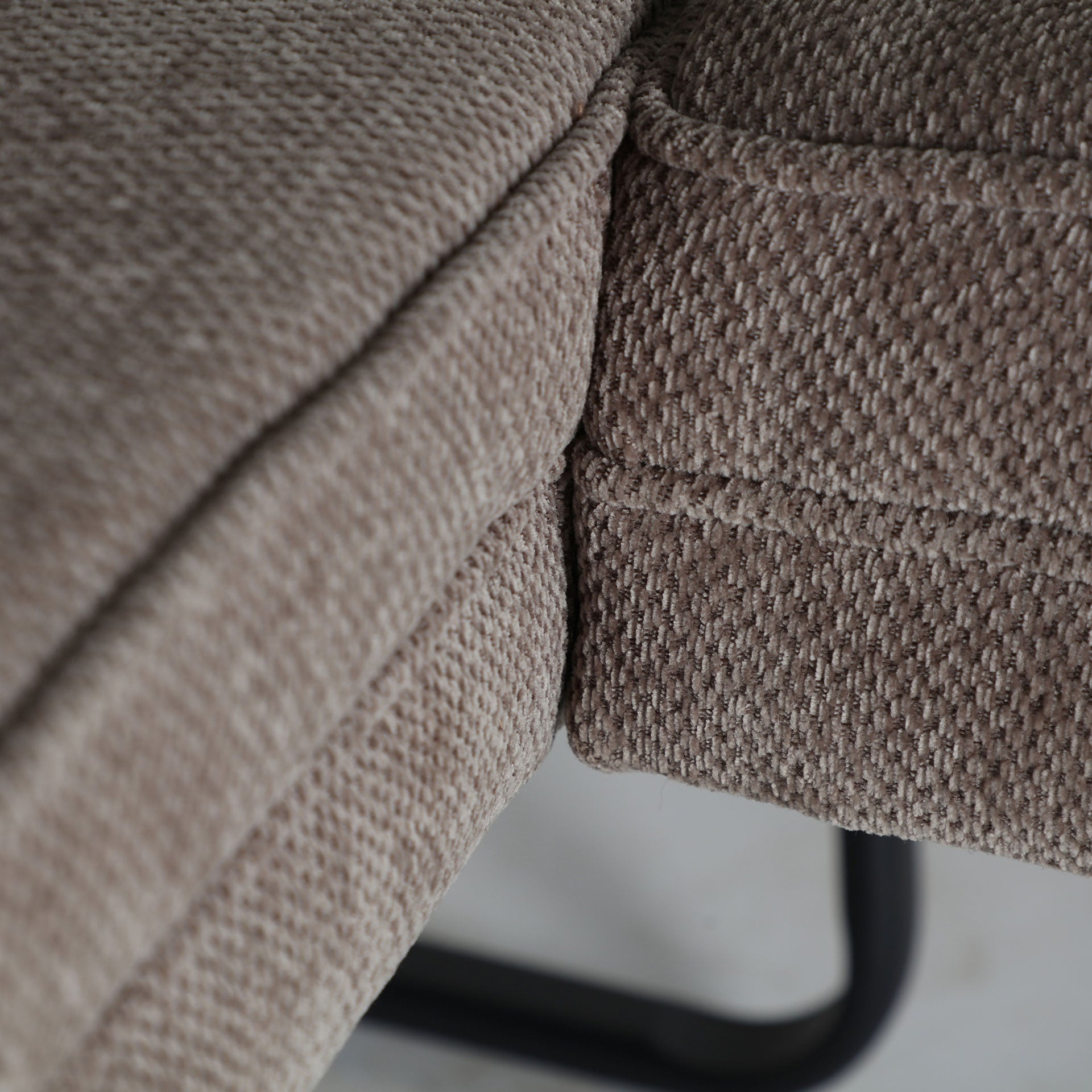 KERNS SOFA