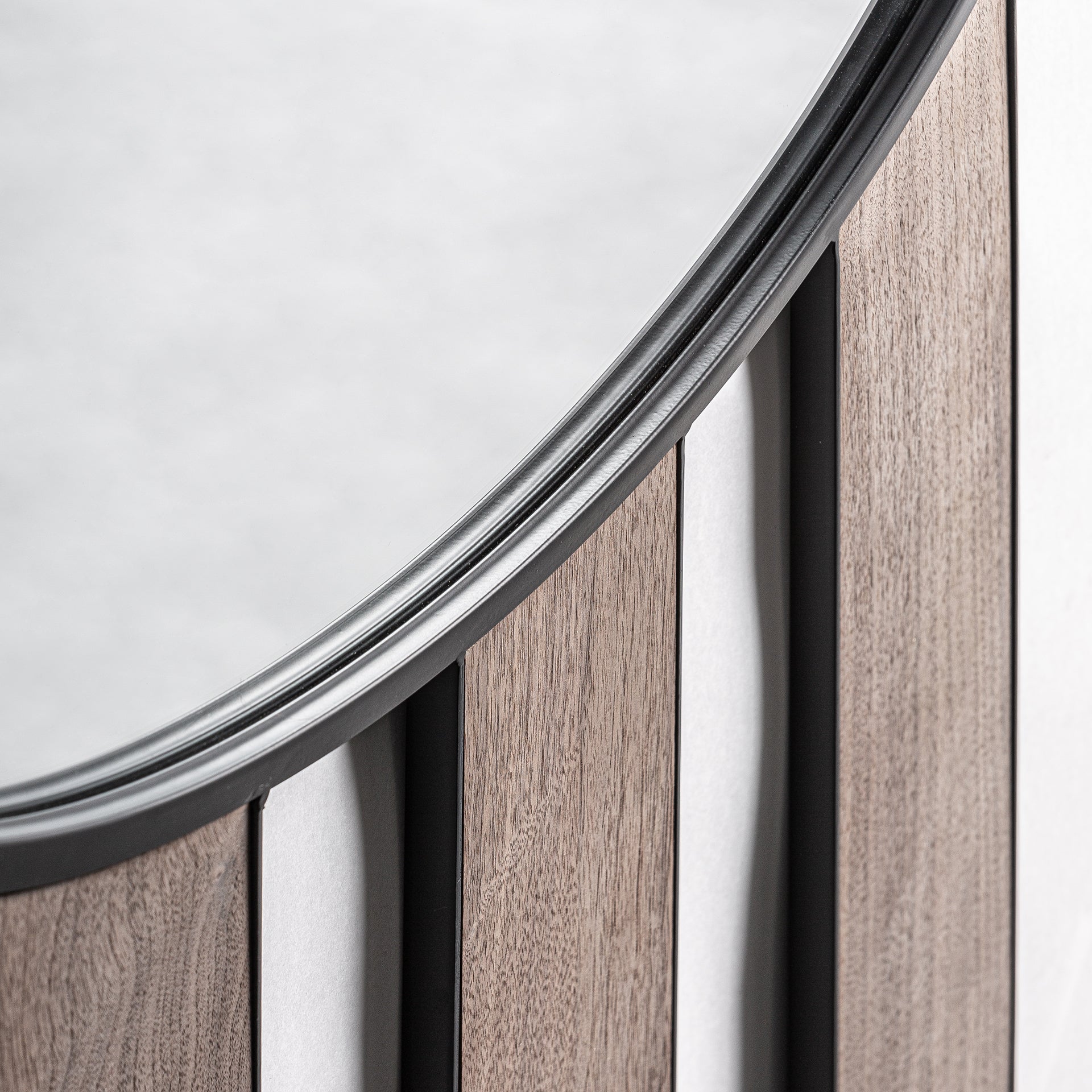 SPEGEL Finbar Wall Mirror
