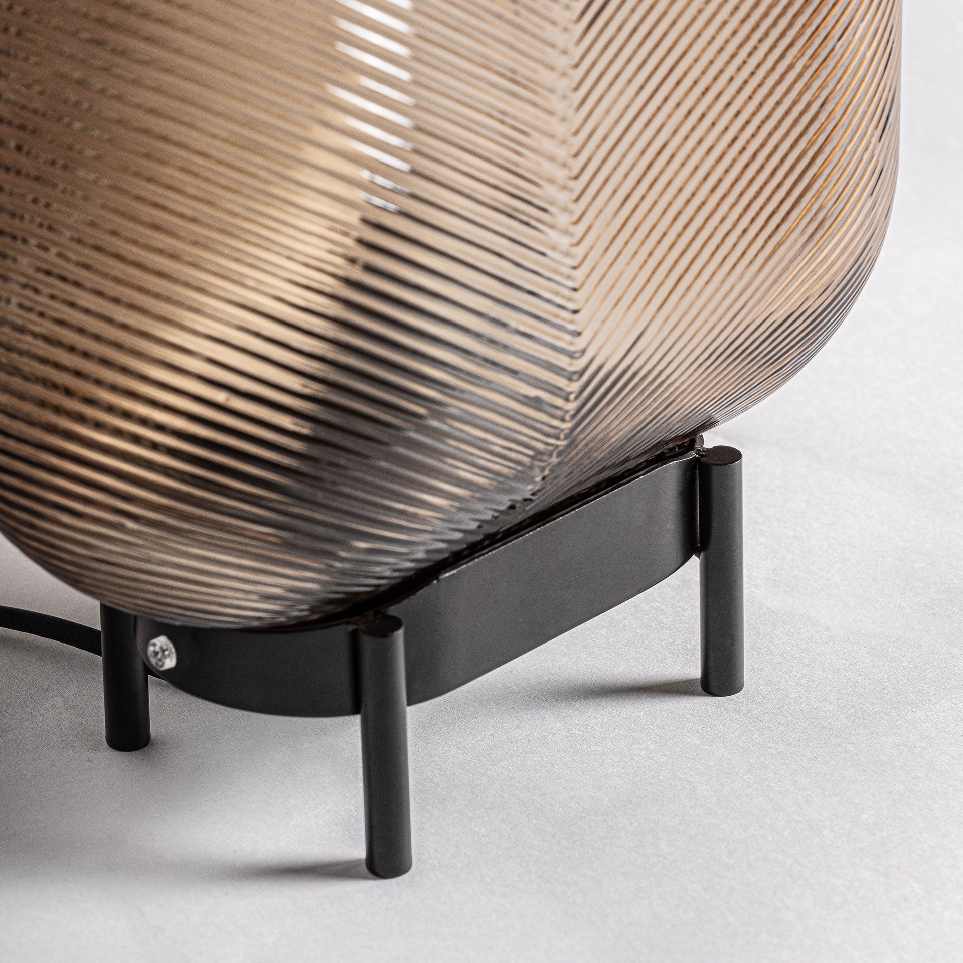 ZARIA TABLE LAMP