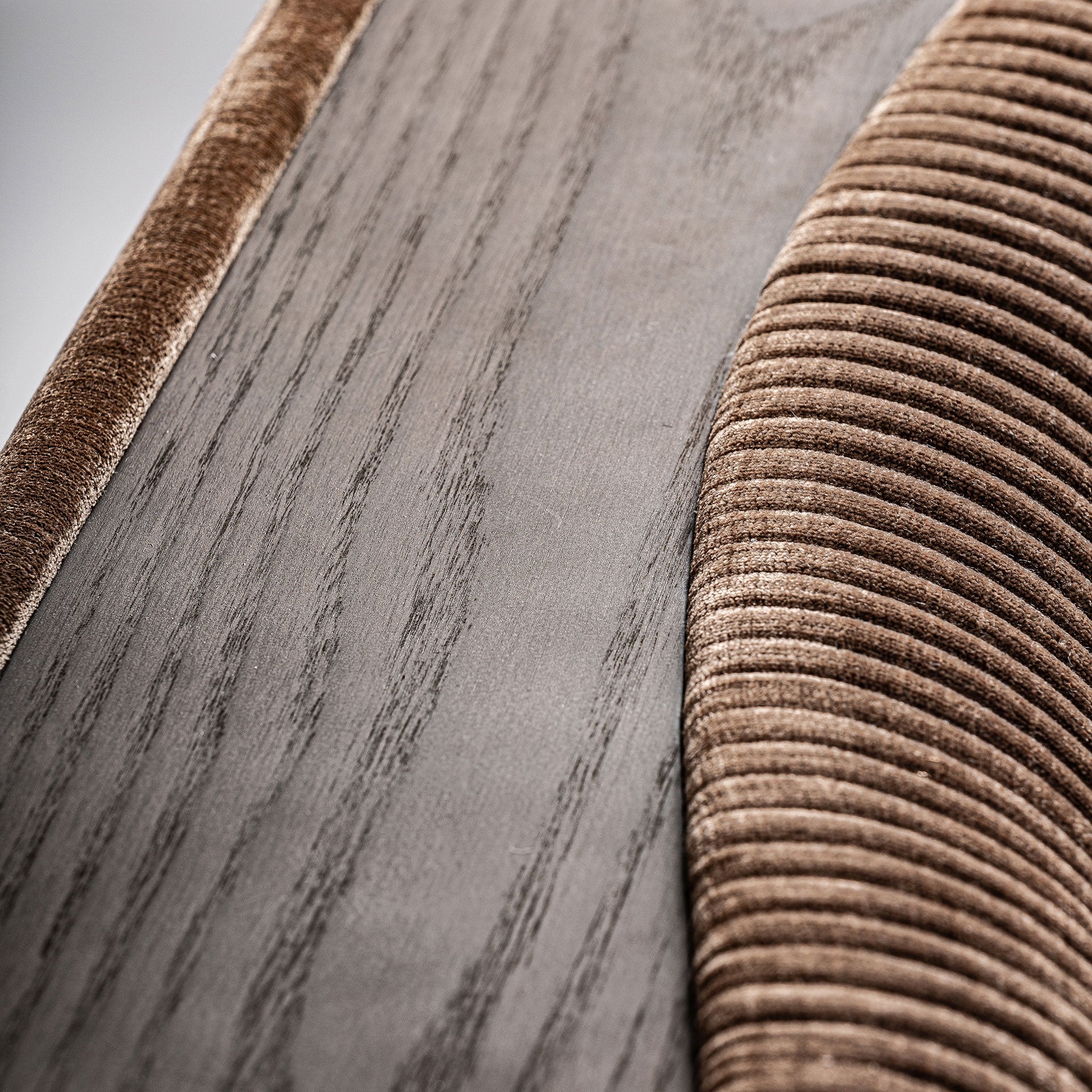 TREVIC CENTRAL SOFA MODULE