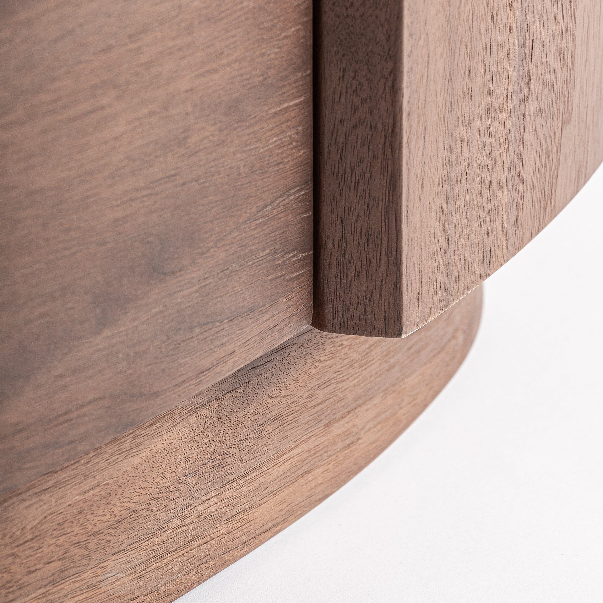 STUETTA CHEST OF DRAWERS