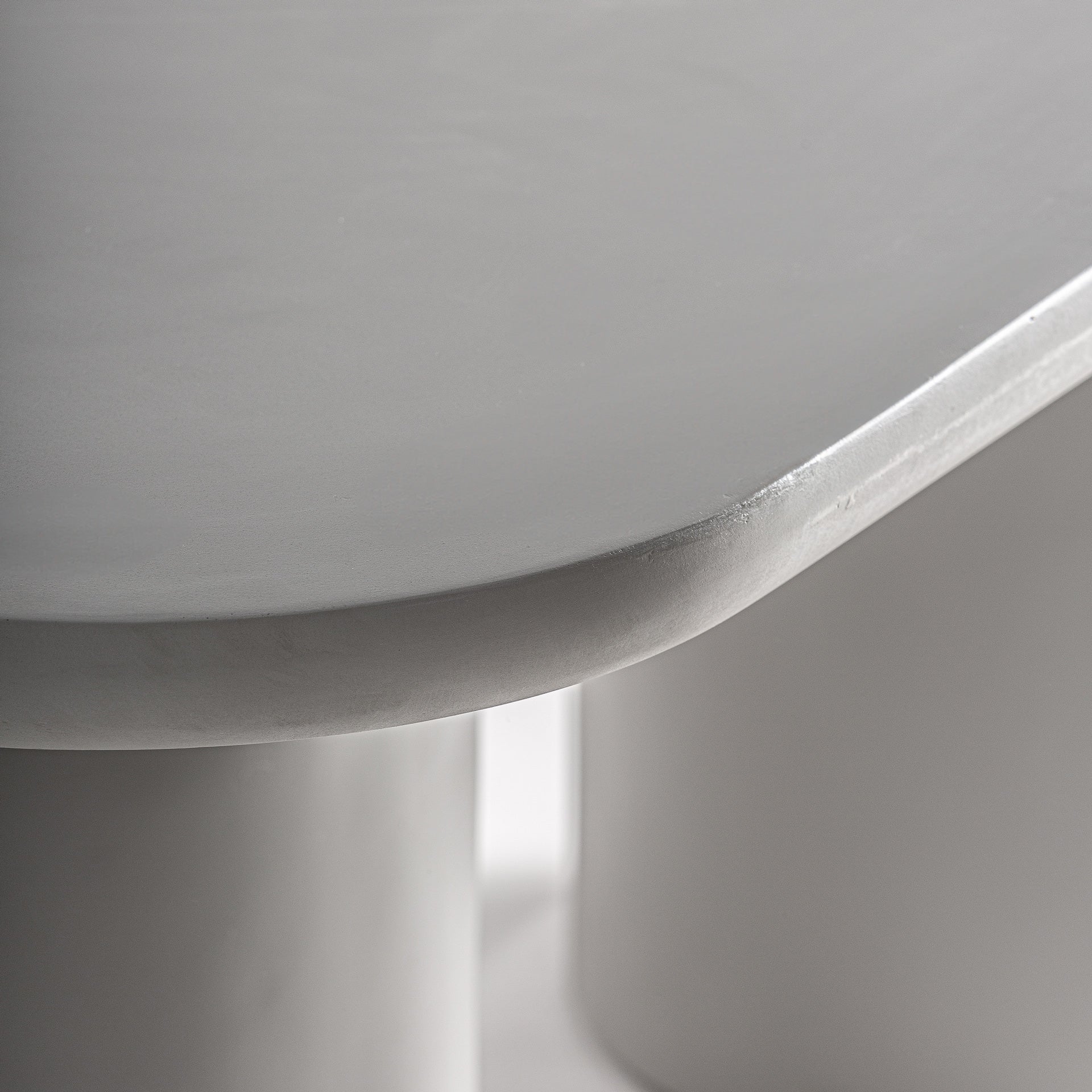 Felhasena Esstisch aus Beton – Grau