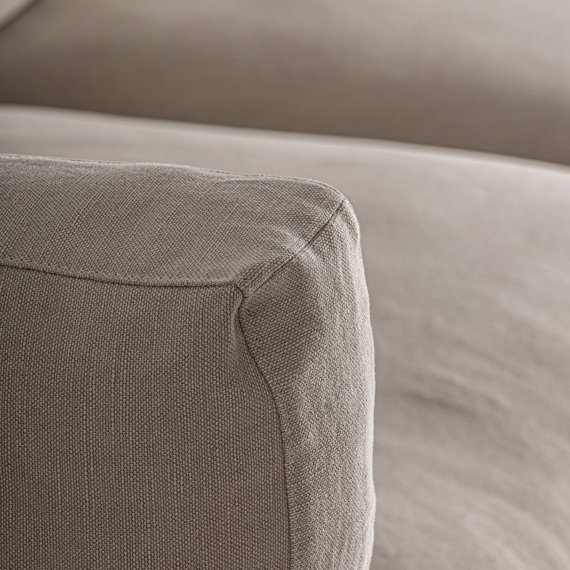 MONHEURT SOFA