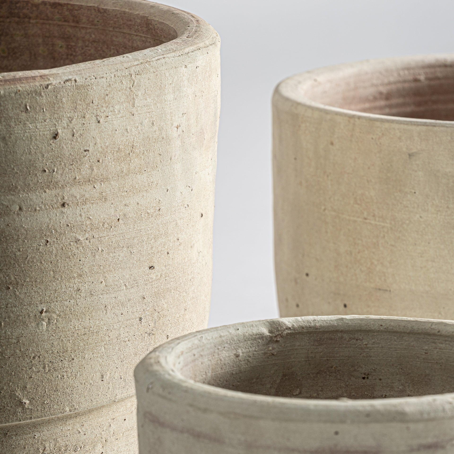 Classic Clay Plant Pots - Set of 3 Distressed Off-White Planters