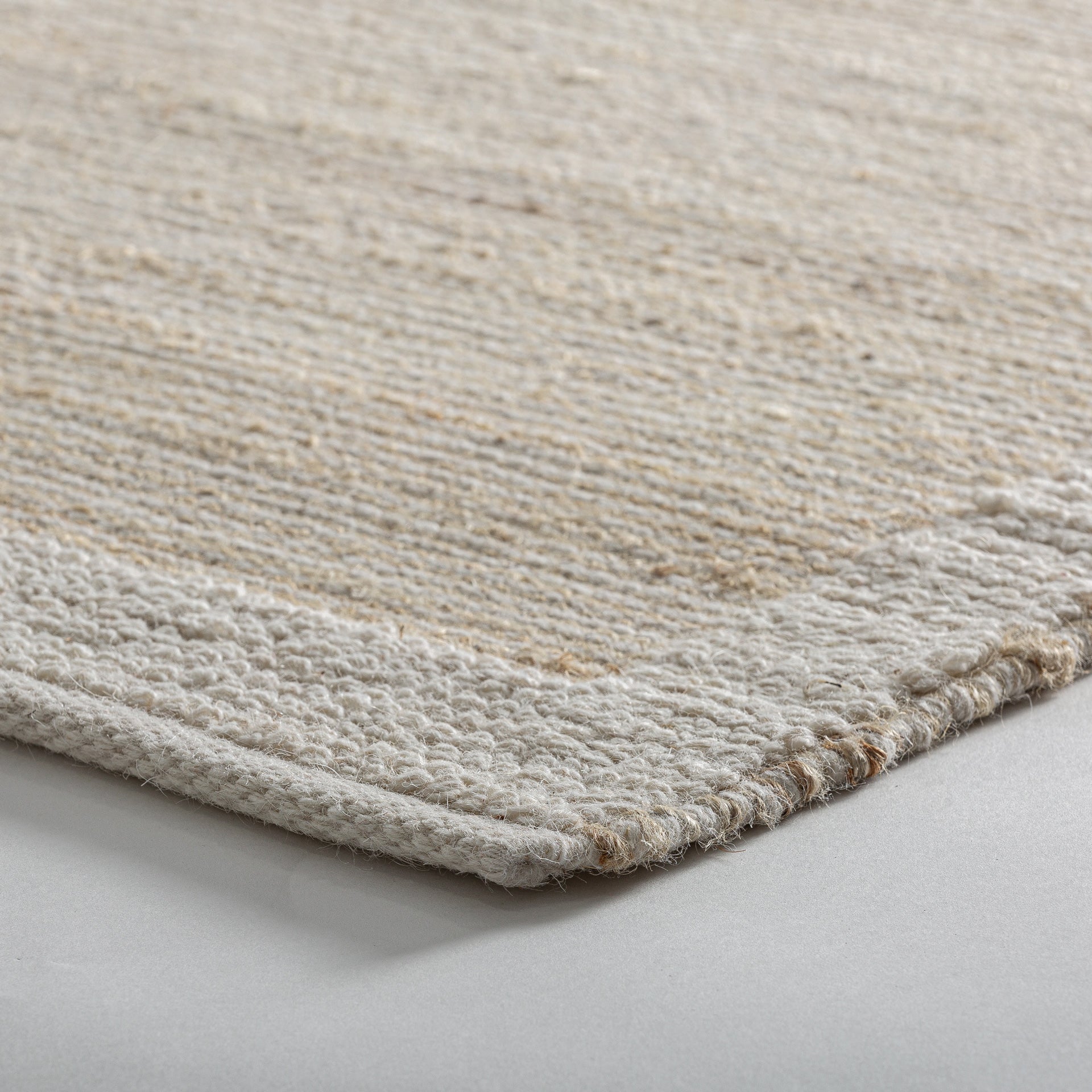 ARELE CARPET