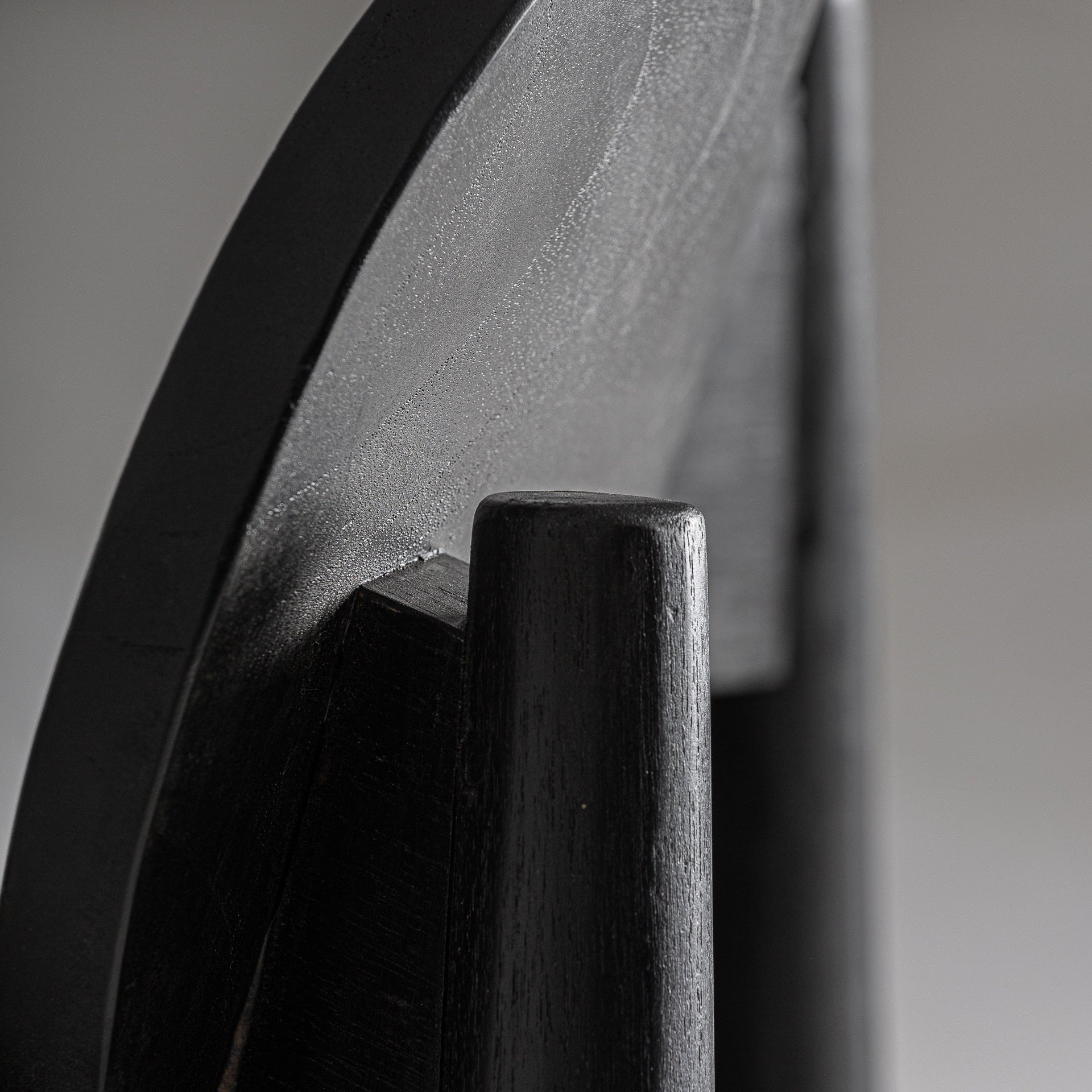 Mier modern fåtölj - teakträ och vitt läder