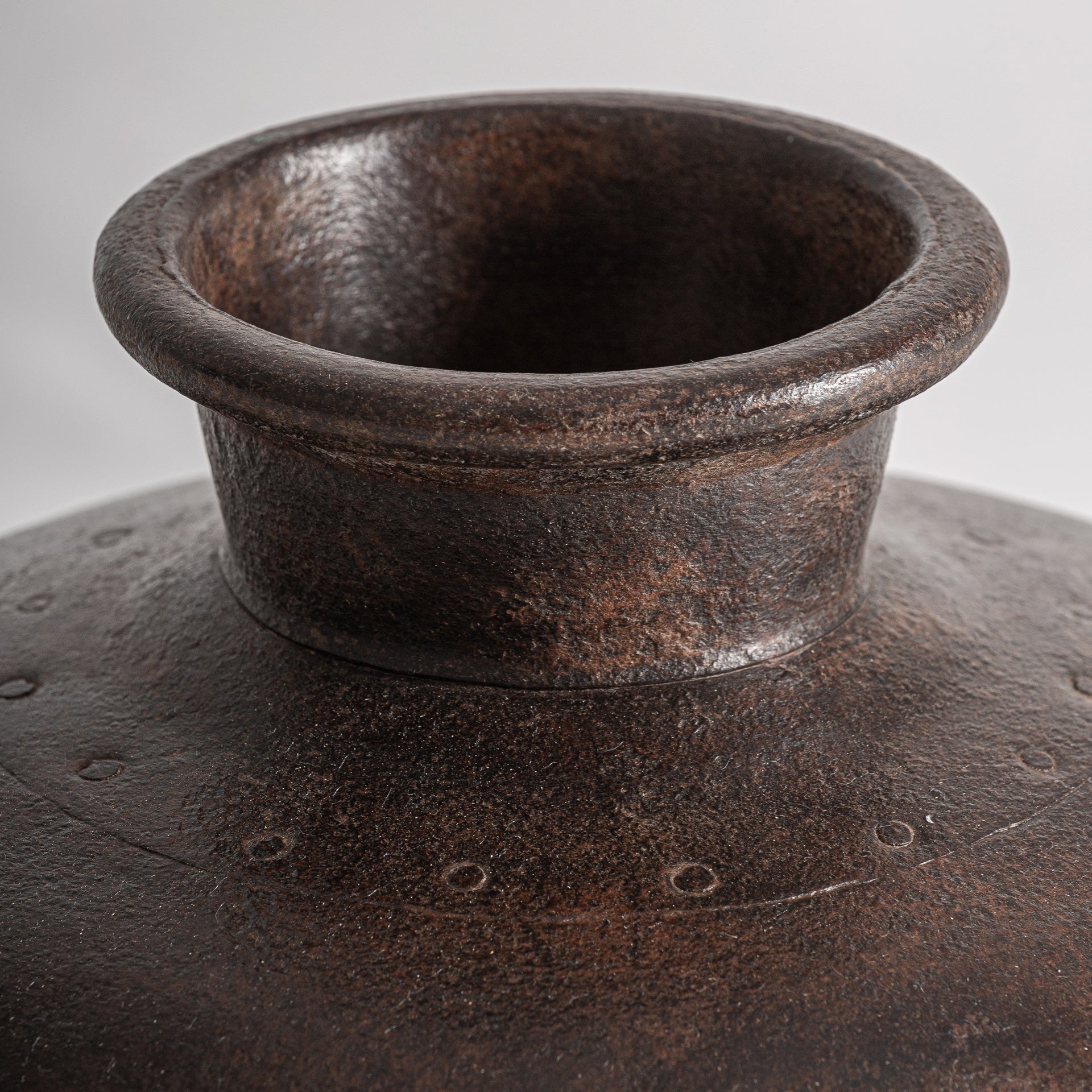 Mahe Rustic Iron Vase