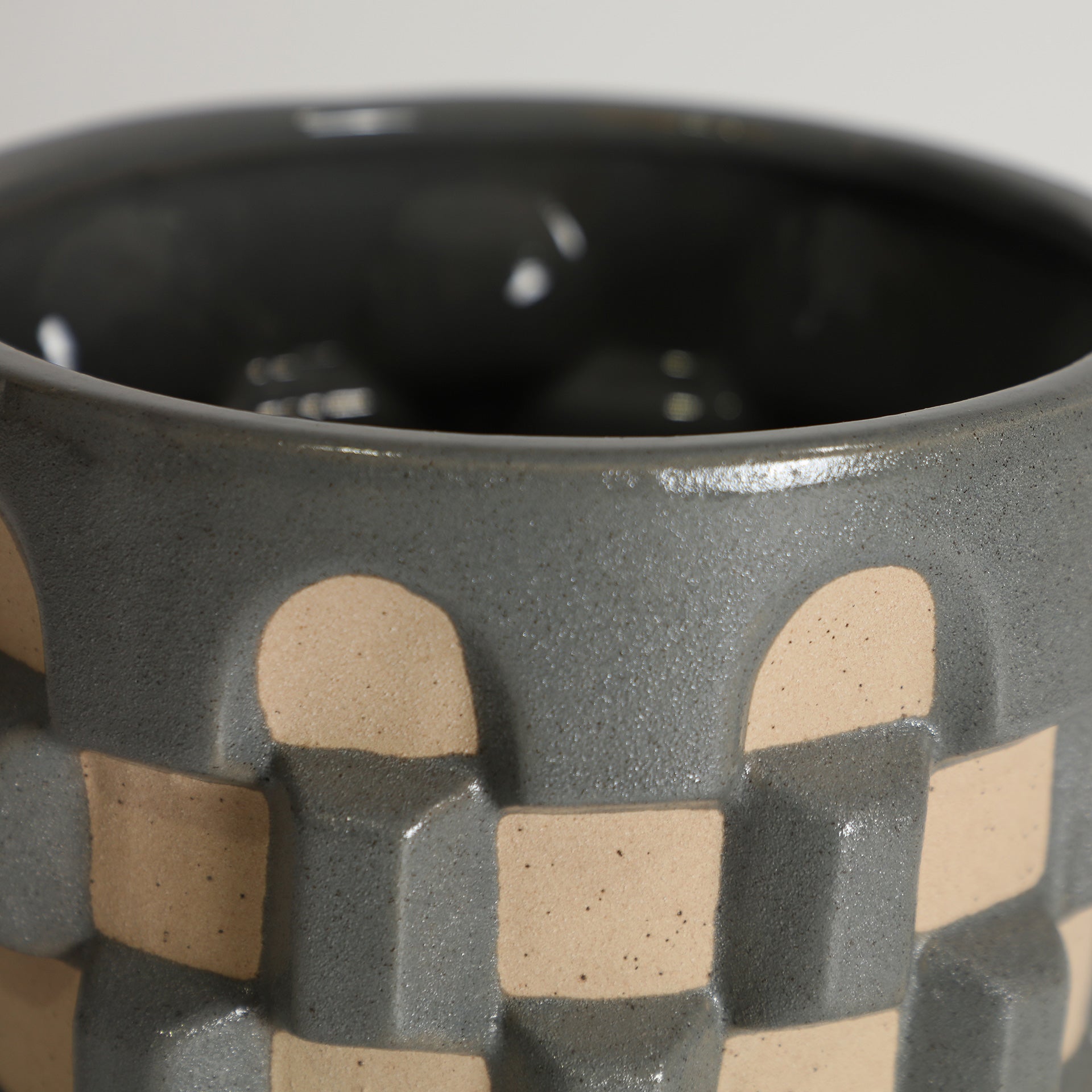 ZIGGY PLANT POT