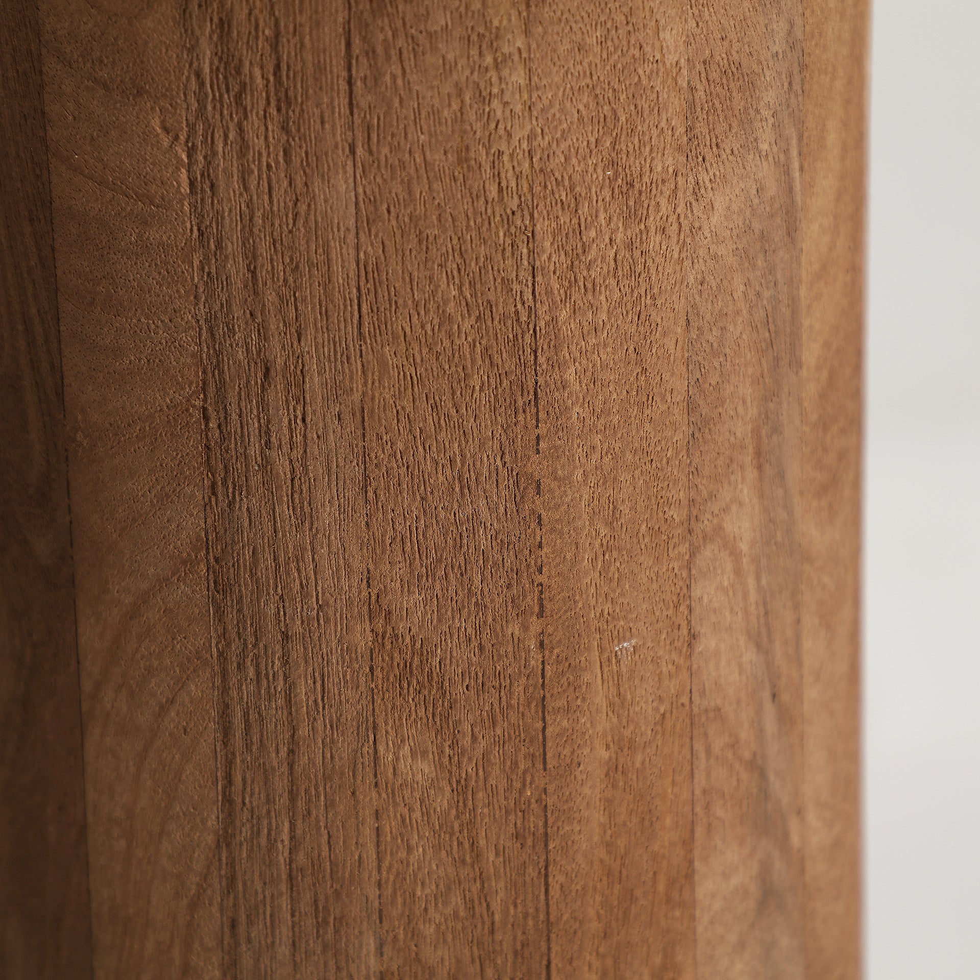 VAYRES SIDE TABLE