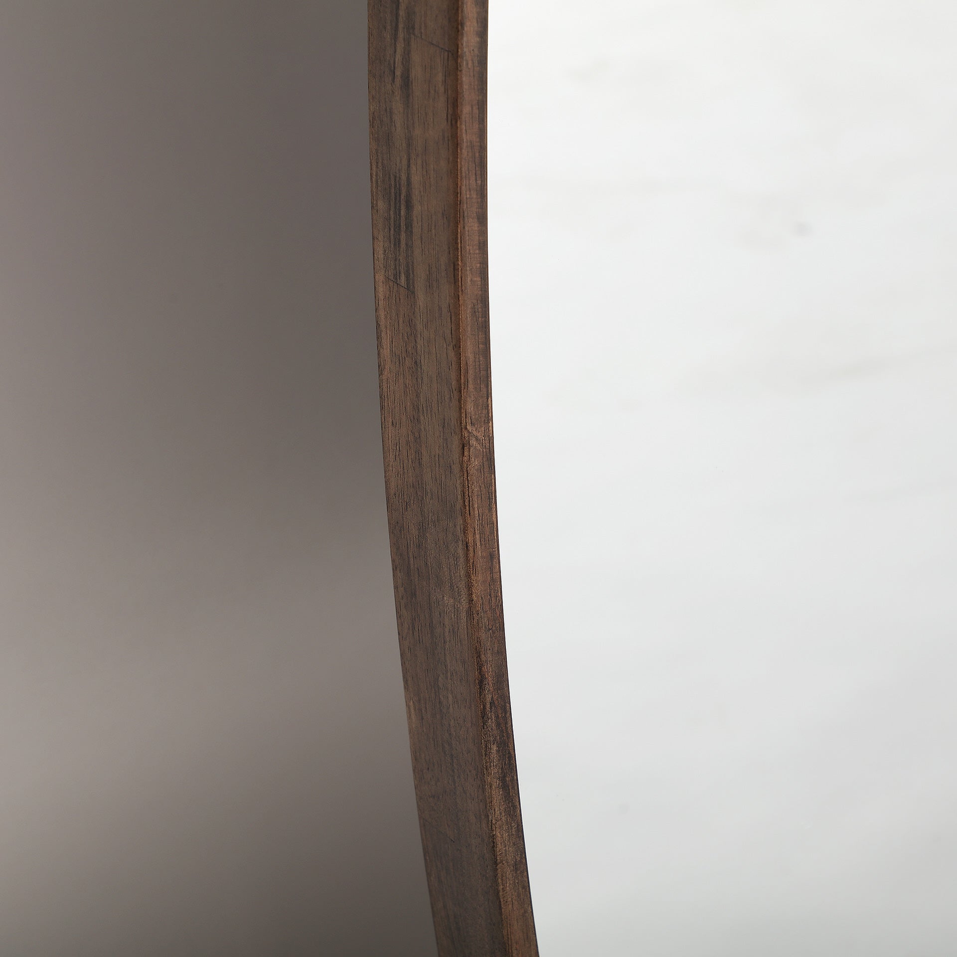 GIOTTO MIRROR