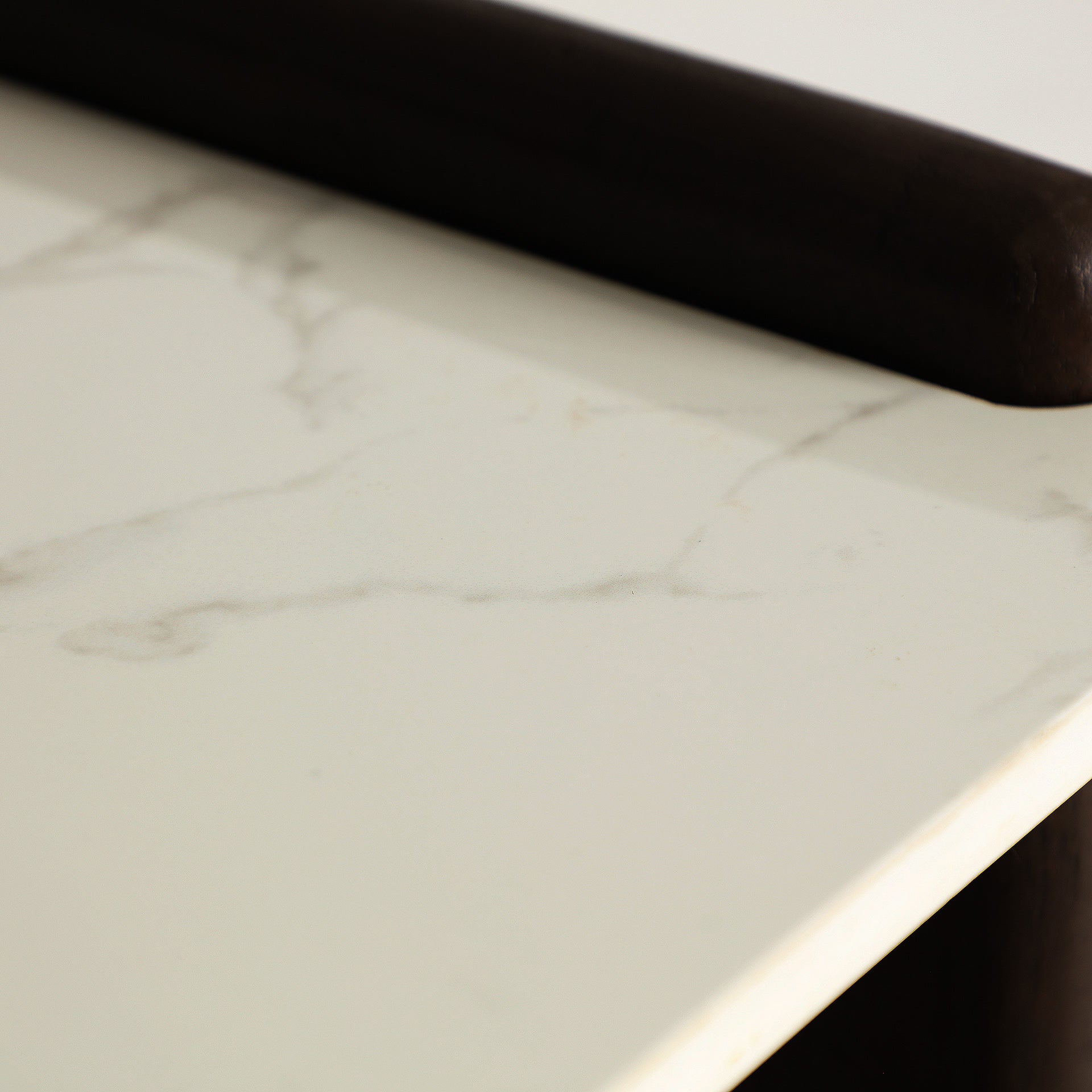 ARTIX SIDE TABLE