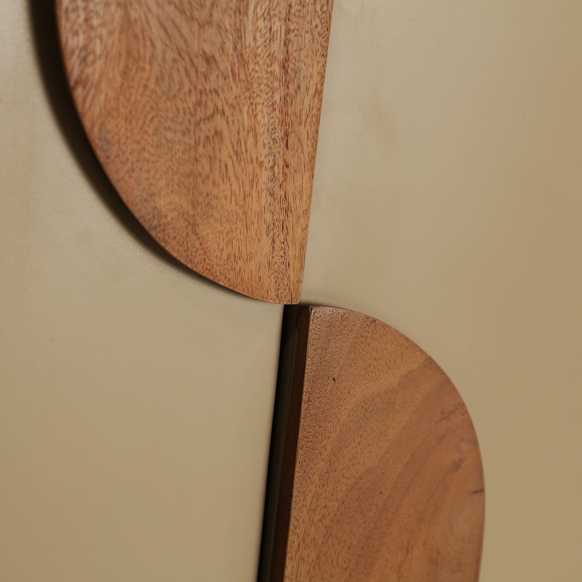 IZAGRE WARDROBE
