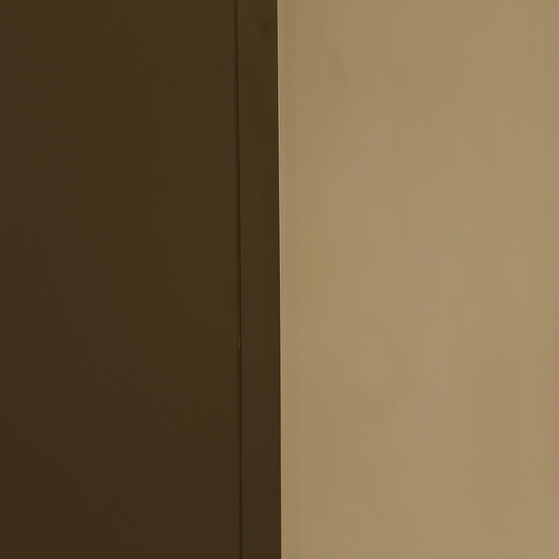 IZAGRE WARDROBE