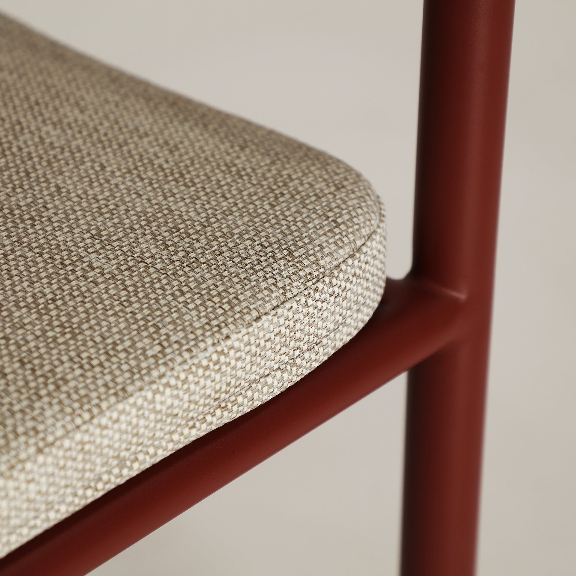 MOSNAY CHAIR