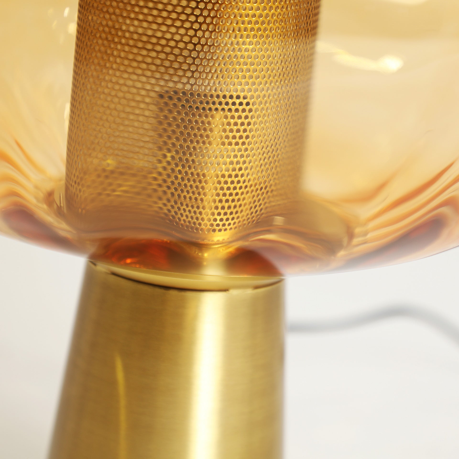 SLAVEC TABLE LAMP