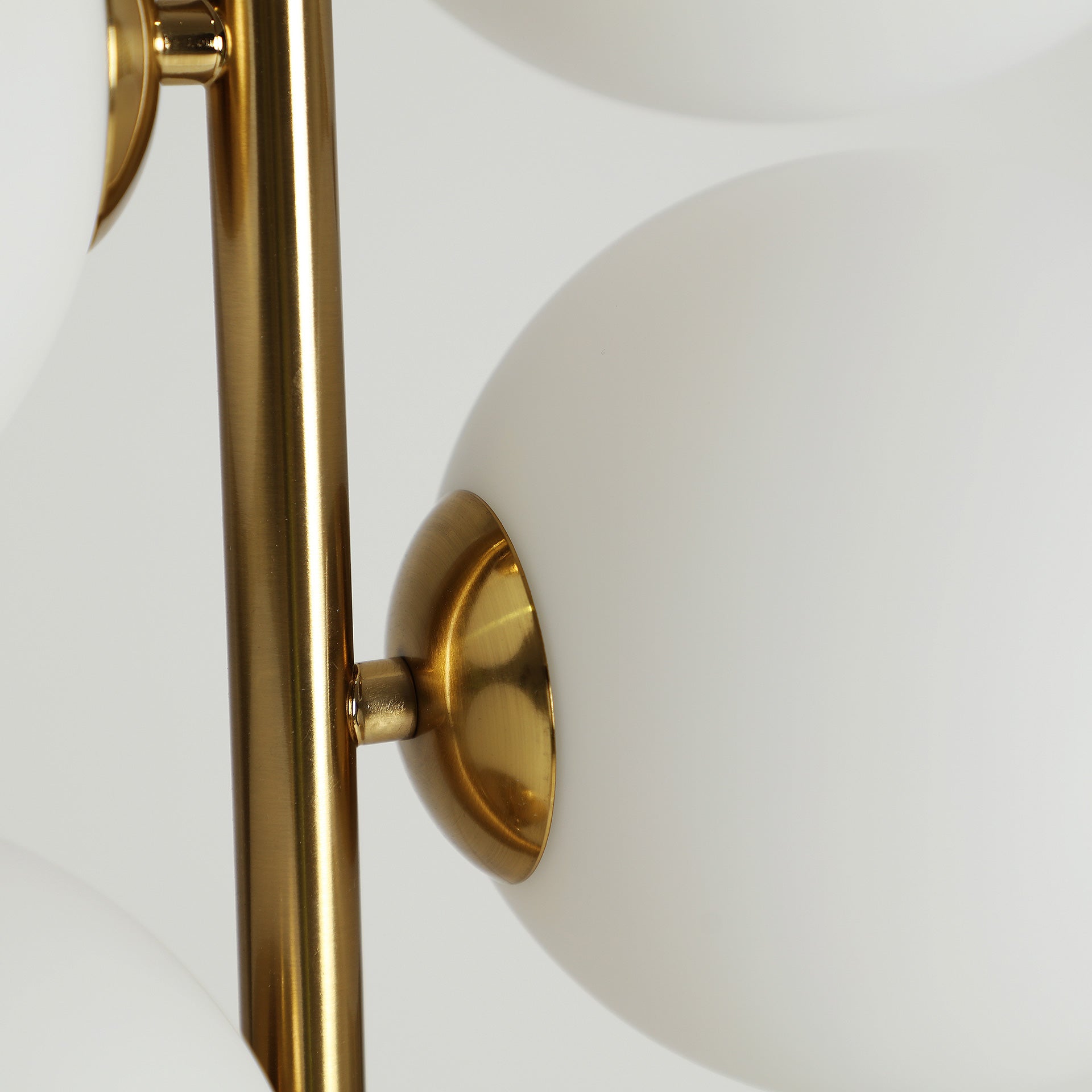 LUDESH FLOOR LAMP