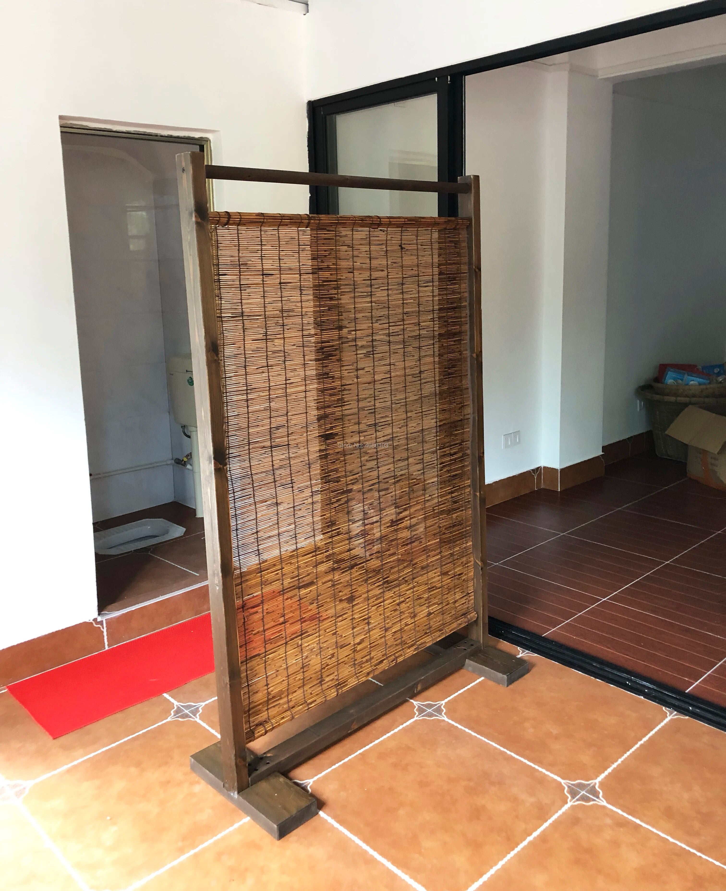 SkandiShop Vikbara Träskärmar i Naturlig Vass