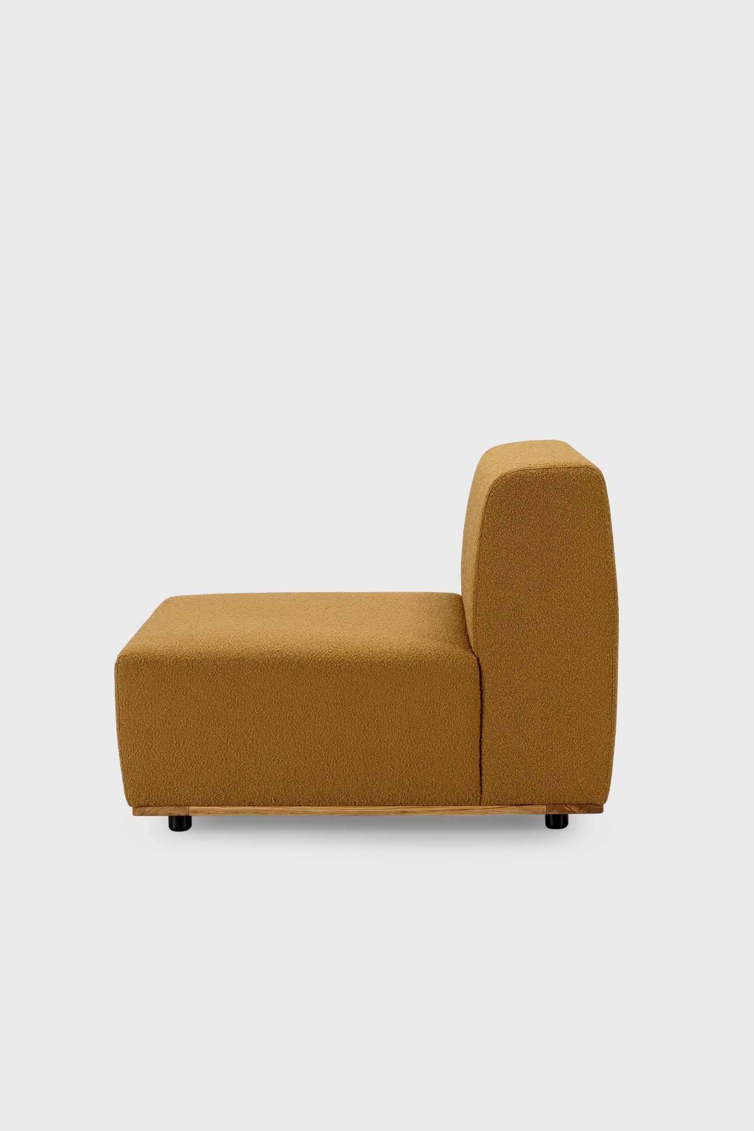 Lounge Chair Saler