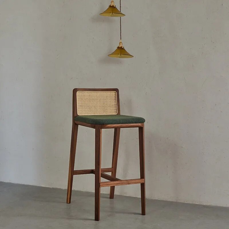 Emika rotting massiva barstolar