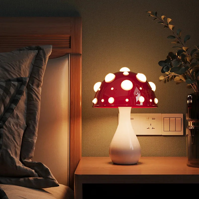 SkandiShop Mushroom Lamp with LED Tricolored Bulb AC or USB Warm Light Biomimetic