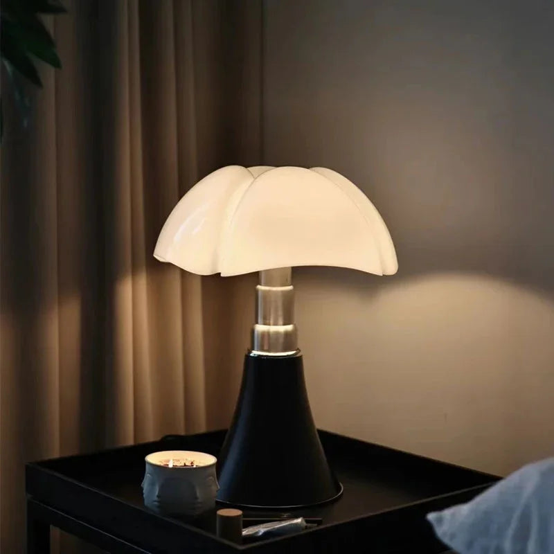 Eleganza Petal LED Bat Table Lamp