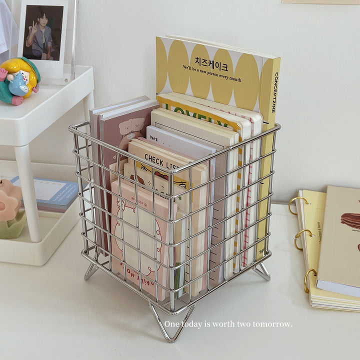 SkandiShop Metal Square Desktop Basket