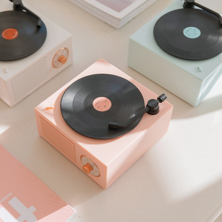 Skandi retro vinyl player