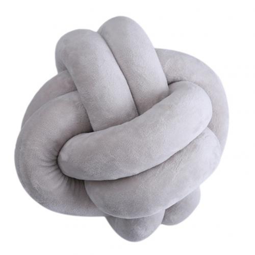 Knotted pillow